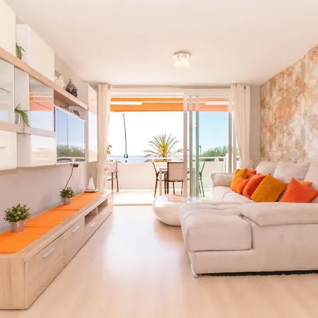 A Few Steps From The Beach Of Las Vistas شقة لوس كريستيانوس